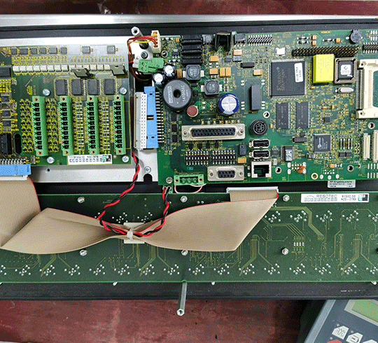 驱动器电路板芯片级维修服务